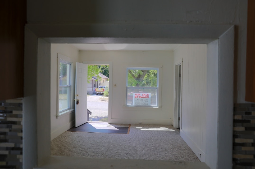 1768 Elwood, Muskegon, MI 49442 1768 Elwood interior 2.jpg