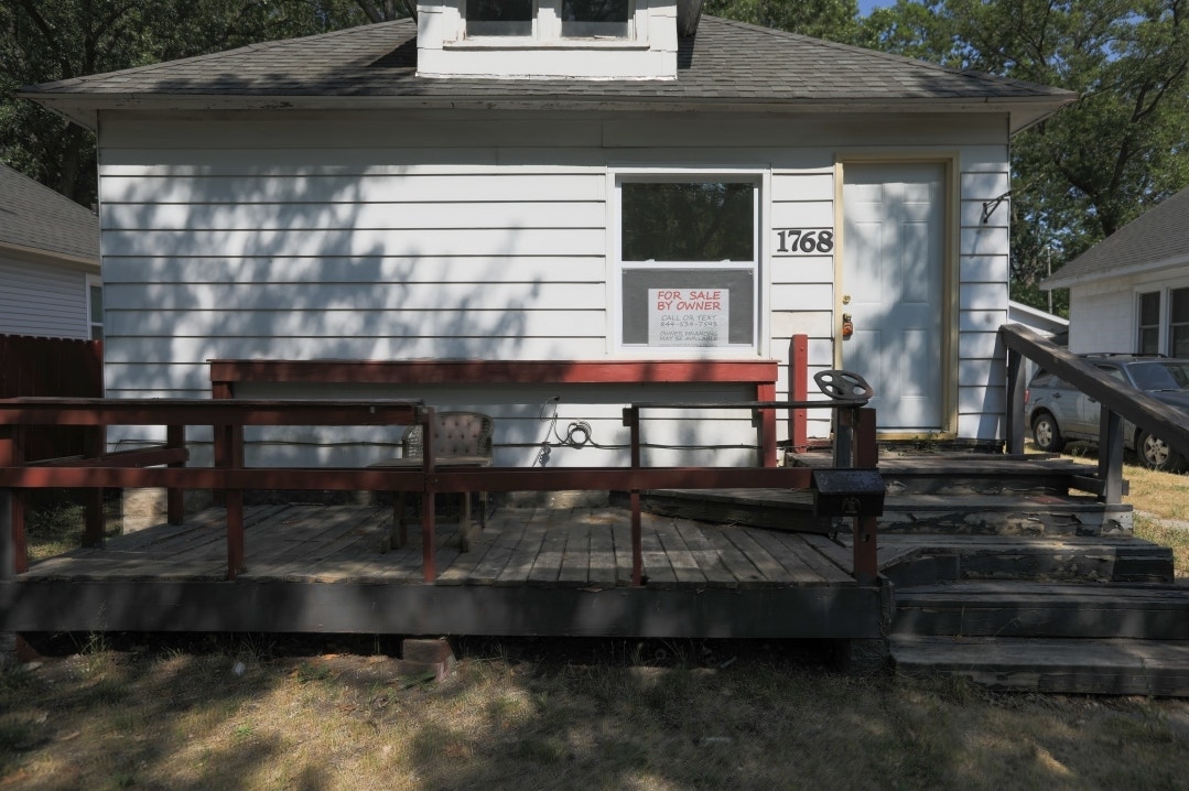 1768 Elwood, Muskegon, MI 49442 1768 Elwood exterior 3.jpg
