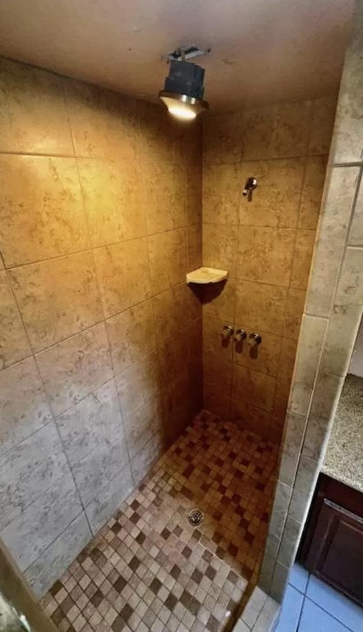 2816 AVENUE G, BAY CITY, TX 77414 2816 AVENUE G exterior 3.jpg