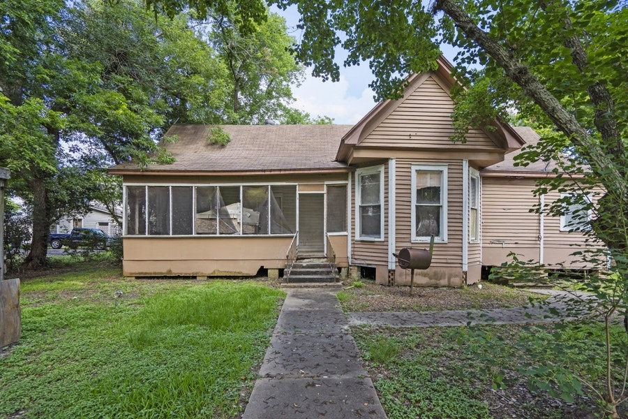 Property photo for 2816 AVENUE G, BAY CITY, TX