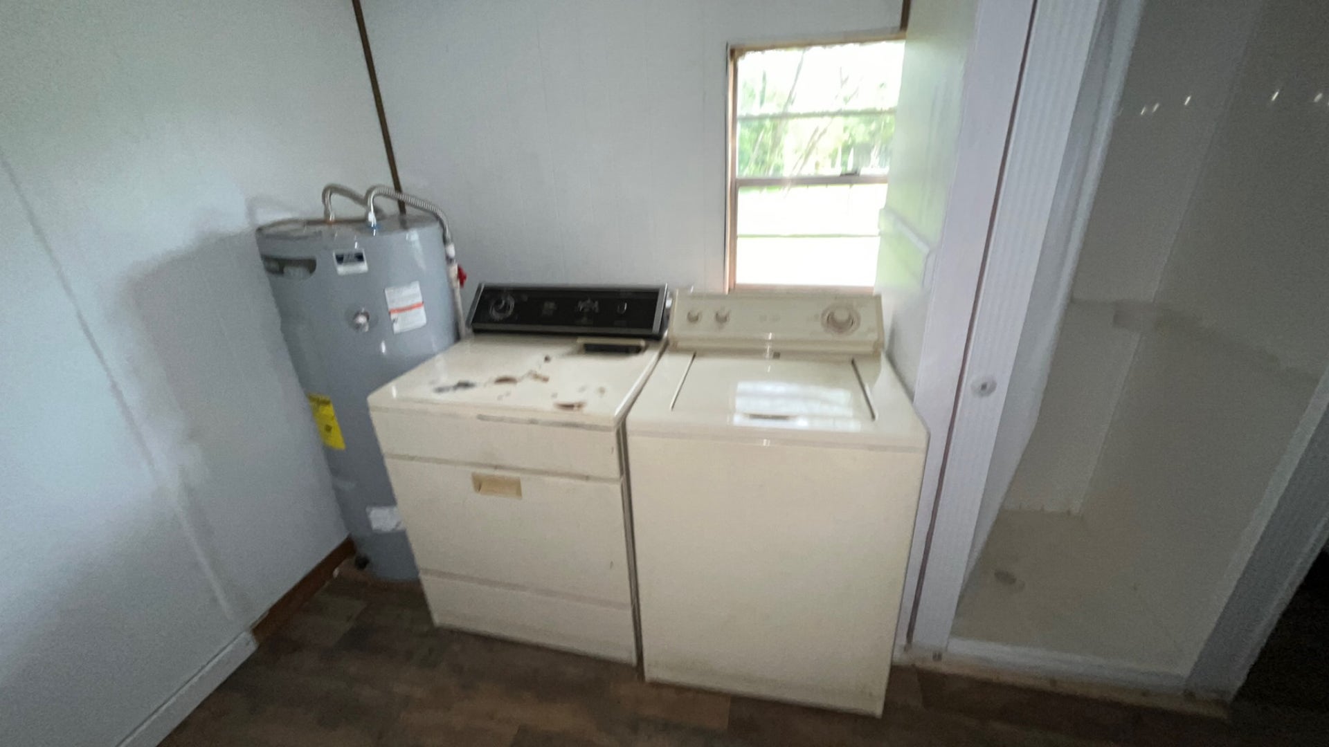 710 Black St, Jasper, TX 75951 710 Black St interior 4.jpg