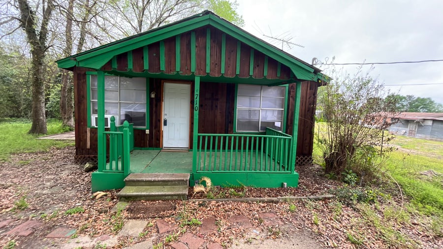 Property photo for 710 Black St, Jasper, TX