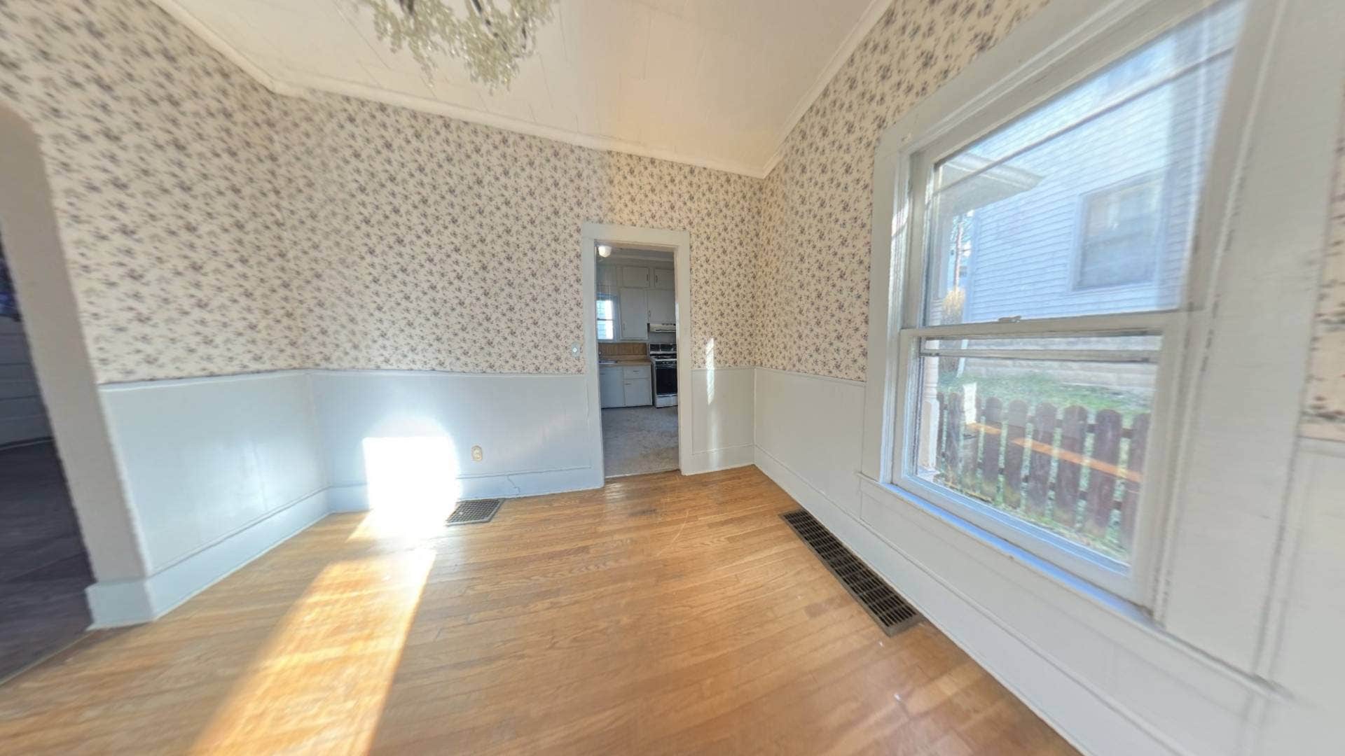 12 Glenwood St, Warren, PA 16365 12 Glenwood interior 5.jpeg