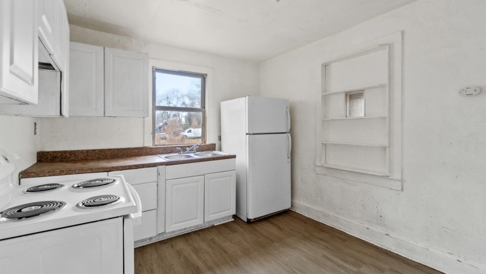 17403 Pittman Rd interior 3.jpg