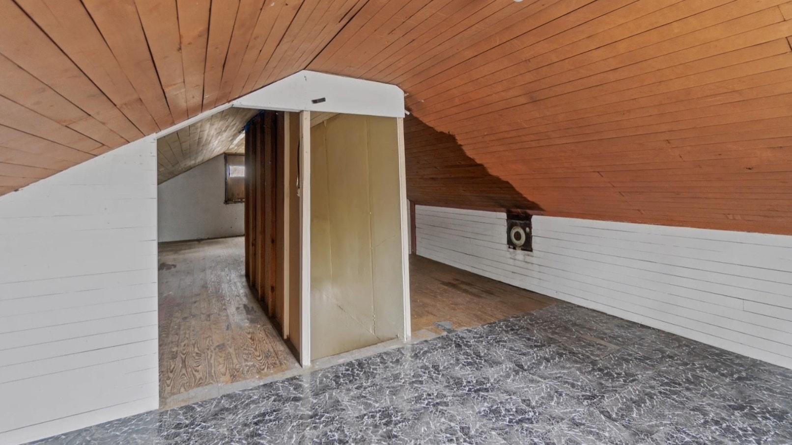 17403 Pittman Rd interior 12.jpg