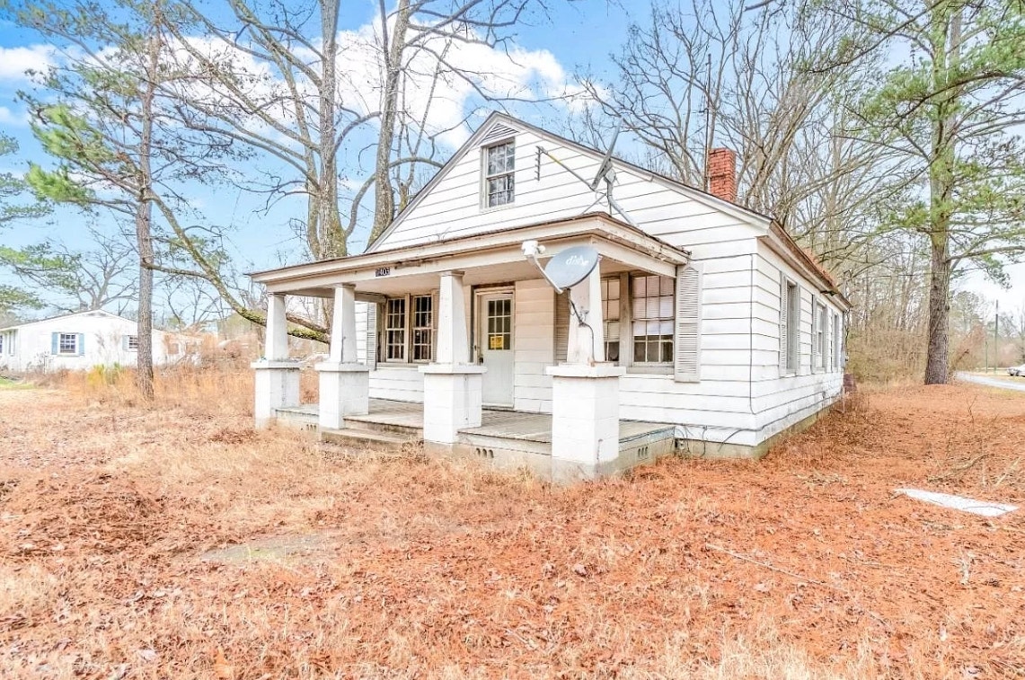 17403 Pittman Rd exterior 3.jpg