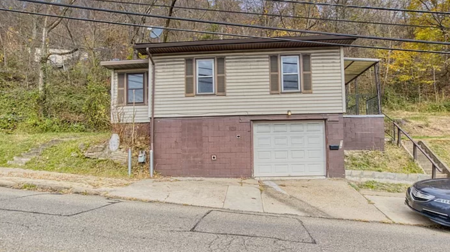 Property photo for 919 Lisbon St, East Liverpool, OH